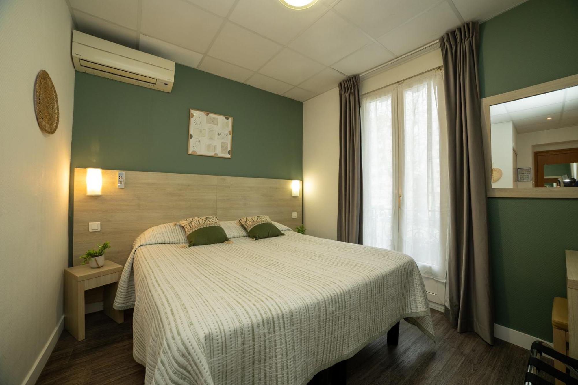 Parisien Hotel 2*