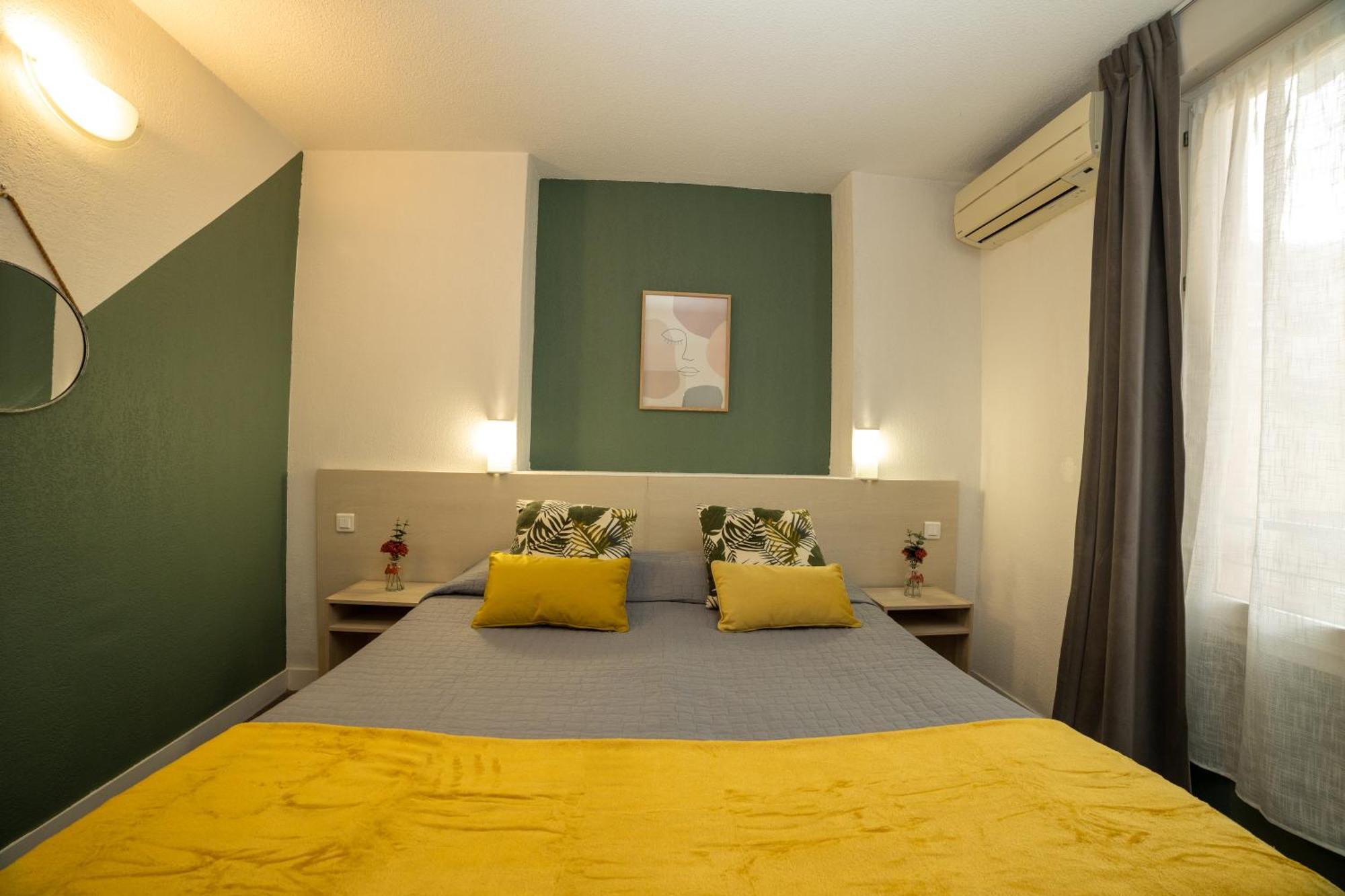 Hotel Parisien 2*