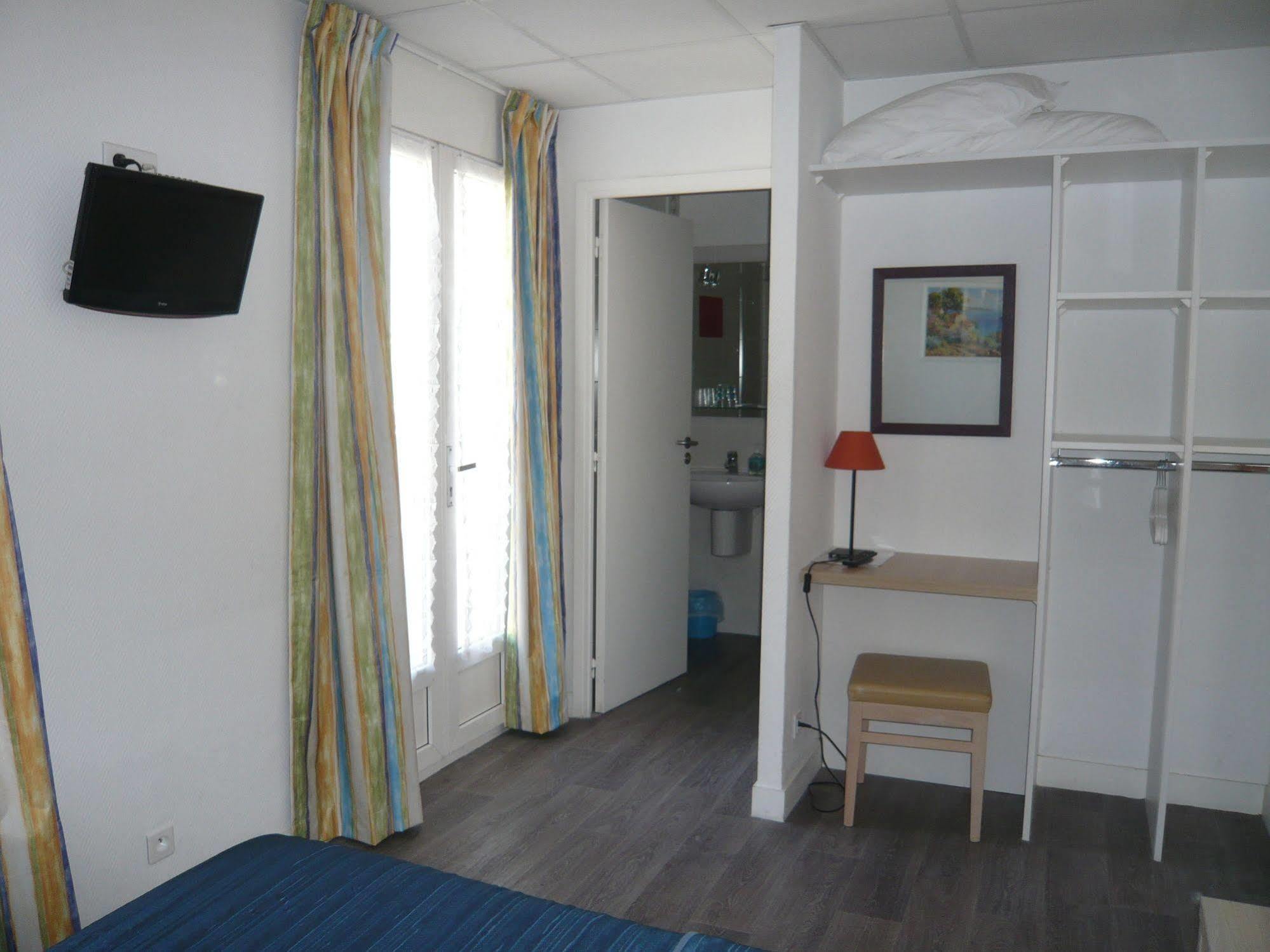 Hotel Parisien Menton