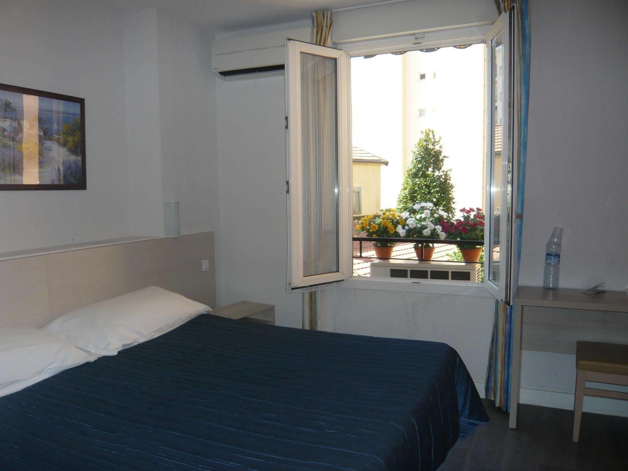 Hotel Parisien
