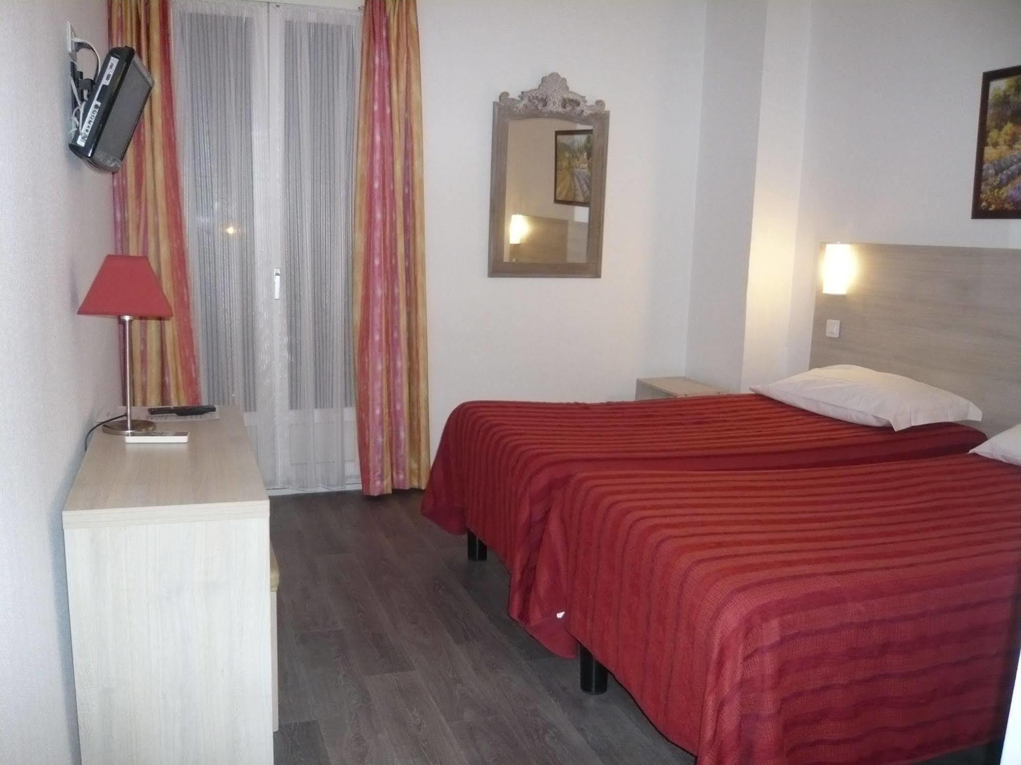 Hotel Parisien Menton