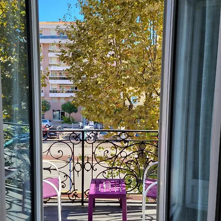Hotel Parisien Menton Exterior photo